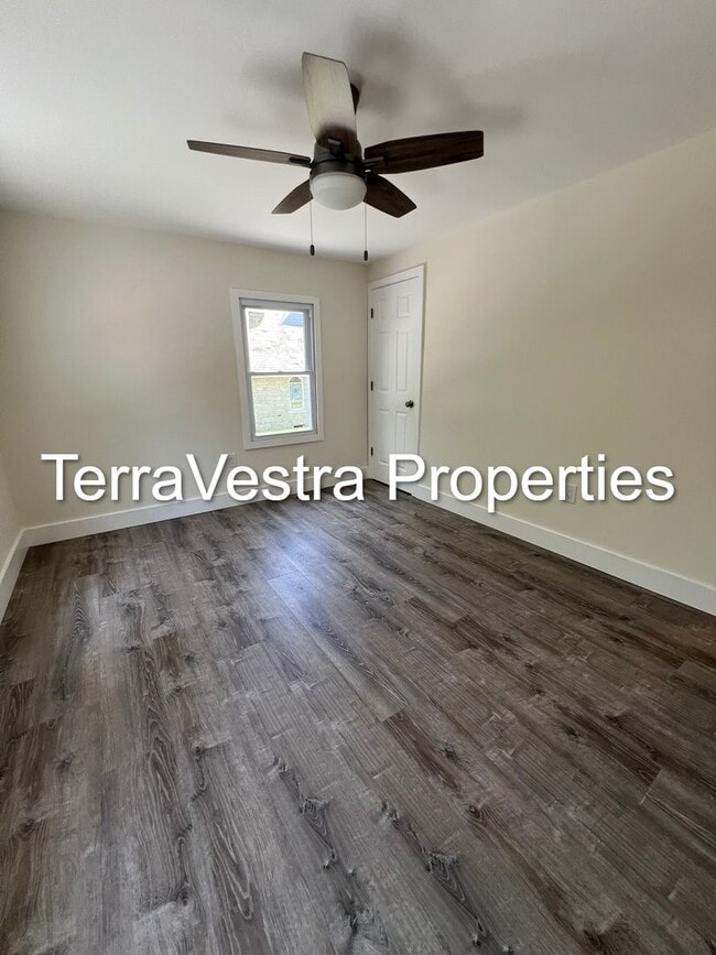 Building Photo - 4 Bed / 2 Full Bath in Millville!