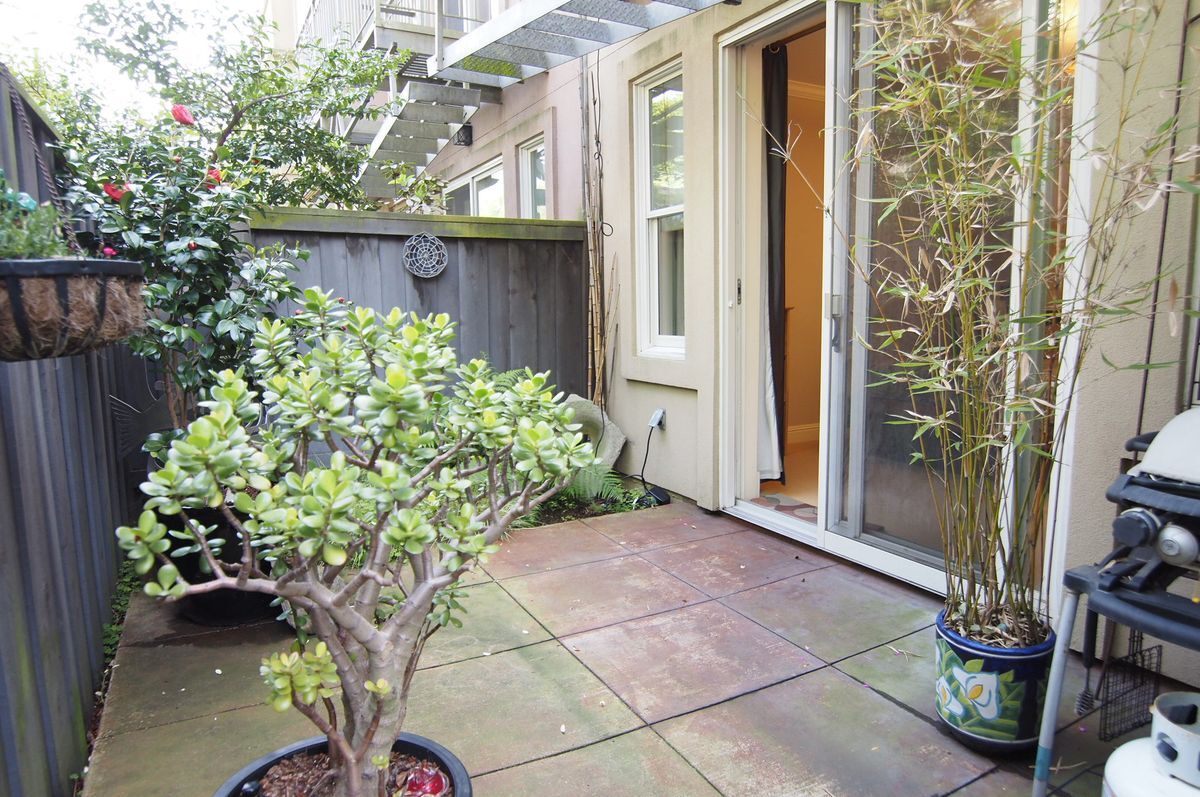 Building Photo - 3326 California St