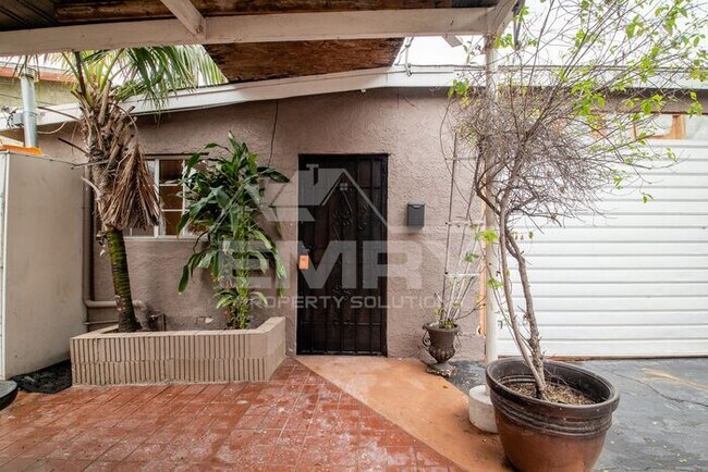 Building Photo - Beautiful 2 bed 1 bath home for rent Los Angeles CA 90023
