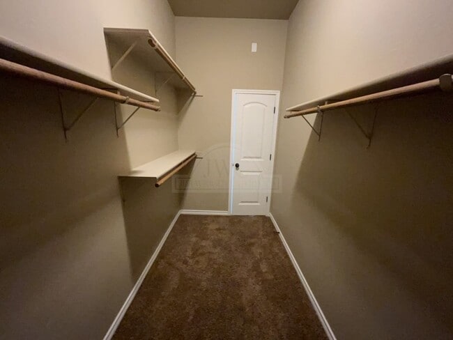 Building Photo - 203 Sladecek Dr