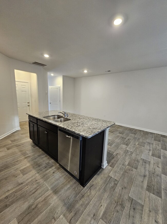 Building Photo - 403 Sea Grit Ct
