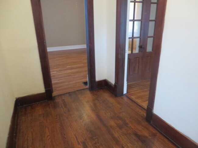 Building Photo - 1229 Swinney Ave