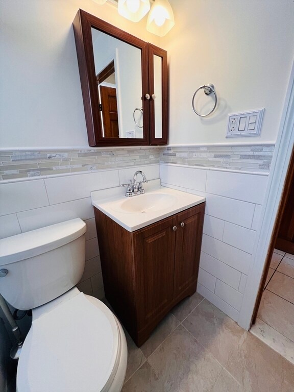 Building Photo - 34 Medford St