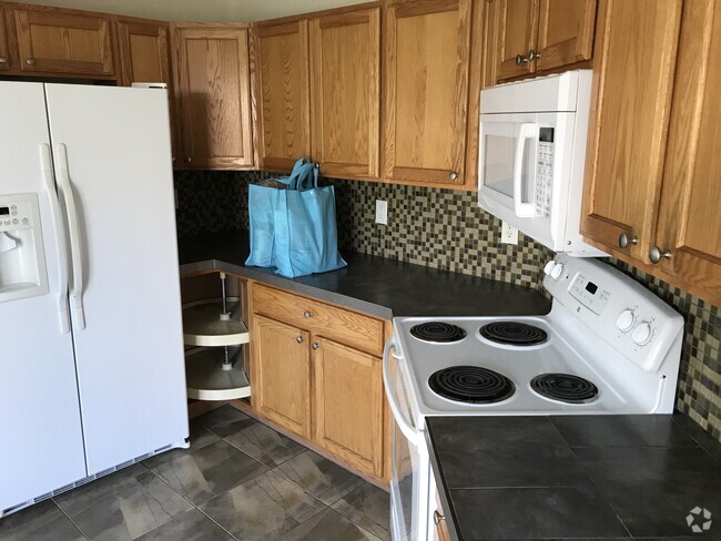 Building Photo - 5407 Rhyolite Way