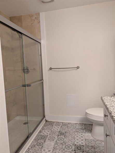 Building Photo - 11 Aviles St