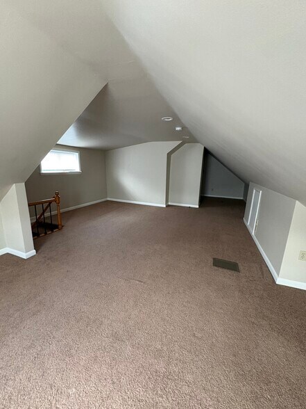 Building Photo - 271 Lelia St