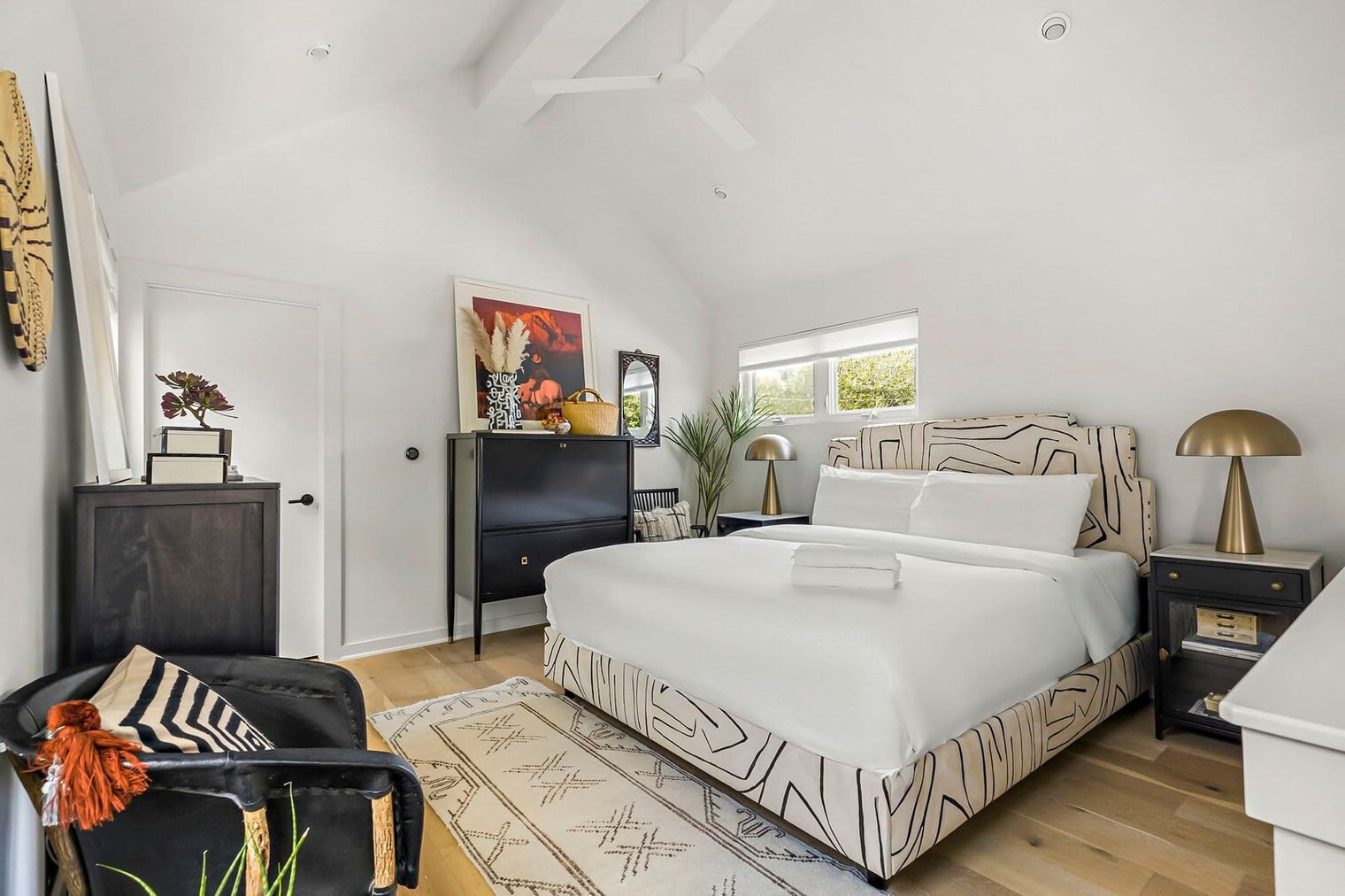 Building Photo - 2000 Riverview St