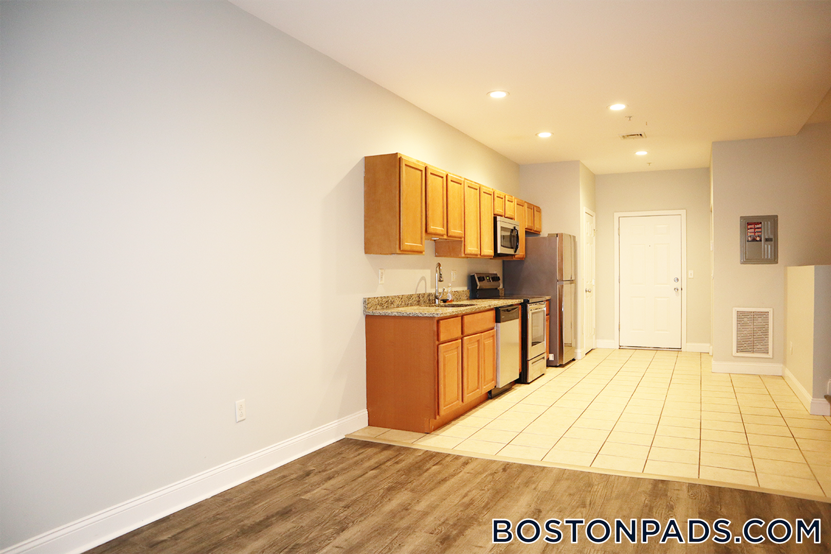 Building Photo - 26 Portland St