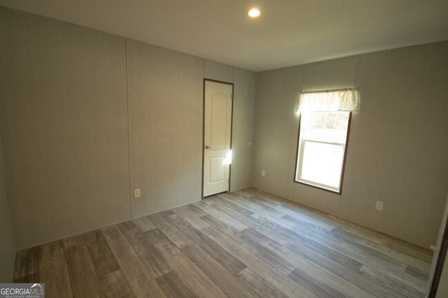 Building Photo - 1778 Zettwell Rd