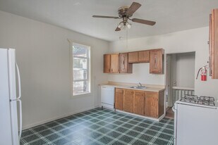 Building Photo - 435 Franklin Ave