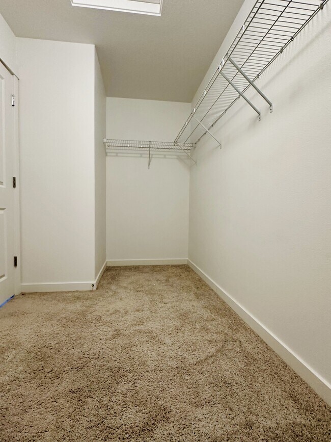 Building Photo - 3139 S Jasper Dr