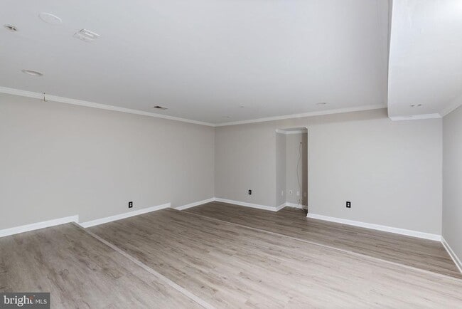Building Photo - 15436 Symondsbury Way