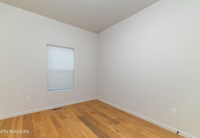 Building Photo - 1422 Beaumont Ave