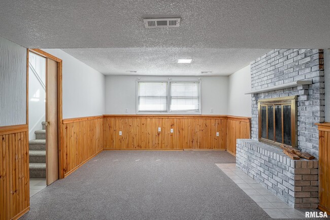 Building Photo - 2530 Saint John Ct