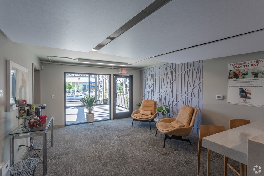 The Venue on Camelback Apartments 1930 E Camelback Rd Phoenix AZ