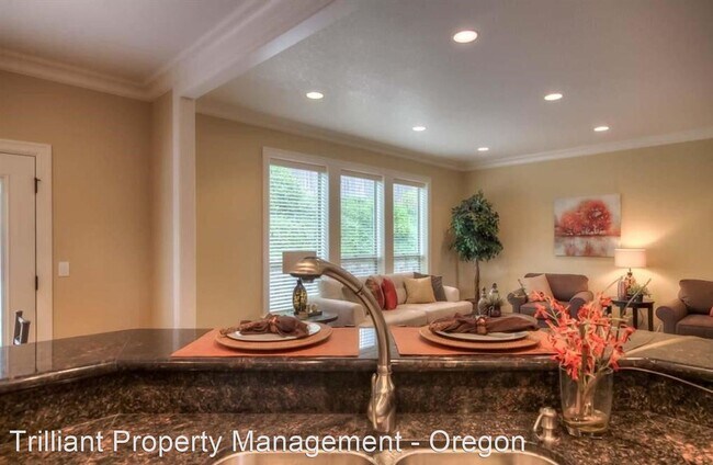 Building Photo - 4 br, 2.5 bath House - 1533 Brokenwheel Co...