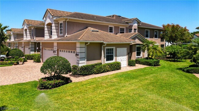 Building Photo - 4752 Stratford Ct