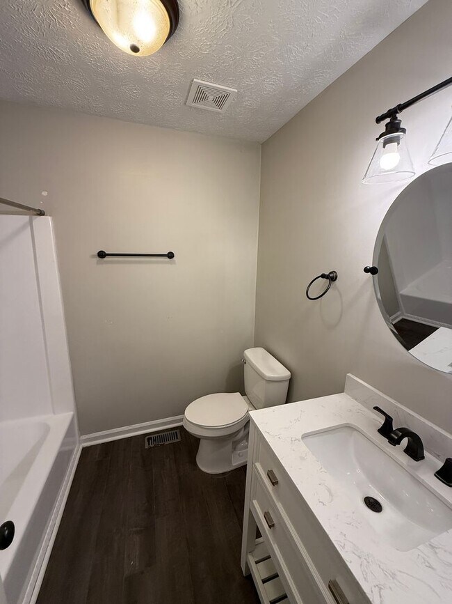 Building Photo - Tranquil 3 Bed 2 Bath Home in Raeford