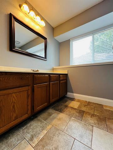 Building Photo - 1408 Flameleaf Dr