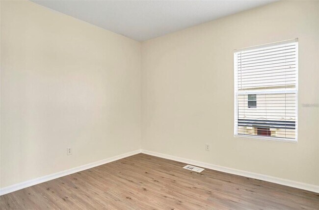 Building Photo - 1604 Scarlet Oak Loop