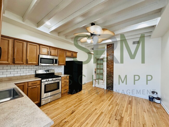 Building Photo - Modern 2BR off Eastern Parkway now available!