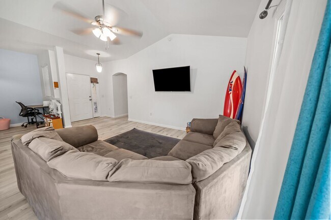 Building Photo - 217 Antigua Pl