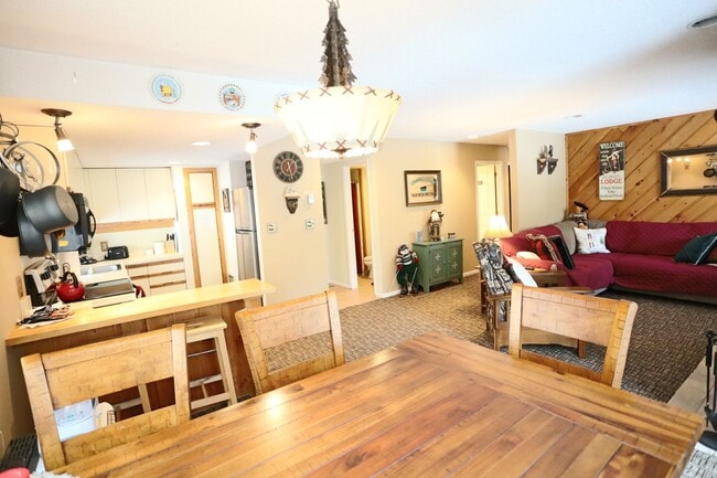 Building Photo - Seasonal 6 Month Lease Available!  $1,700/ mo Charming Two-Bedroom Condo in Waterville, NH!