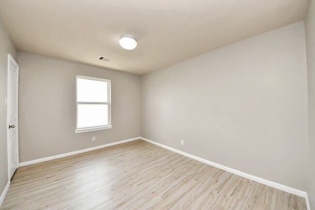 Building Photo - 7515 Morgan Ranch Tr