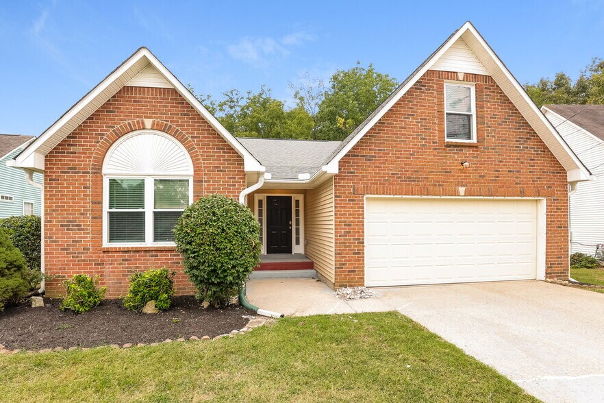 Primary Photo - 3868 Round Rock Dr