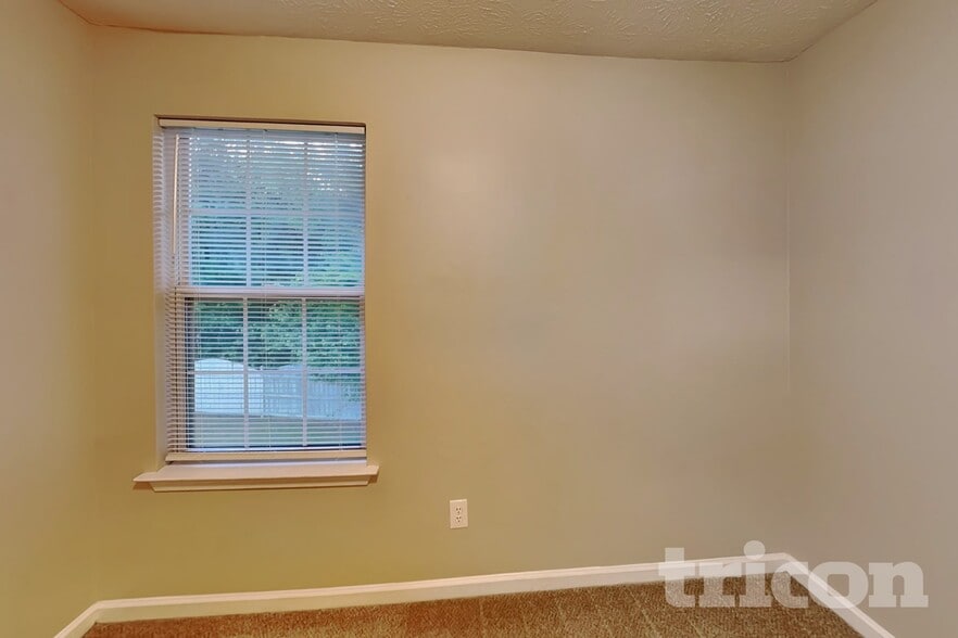 Building Photo - 1047 Winterglen Way