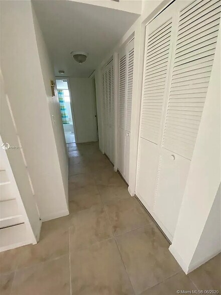 Building Photo - 7925 SW 86th St