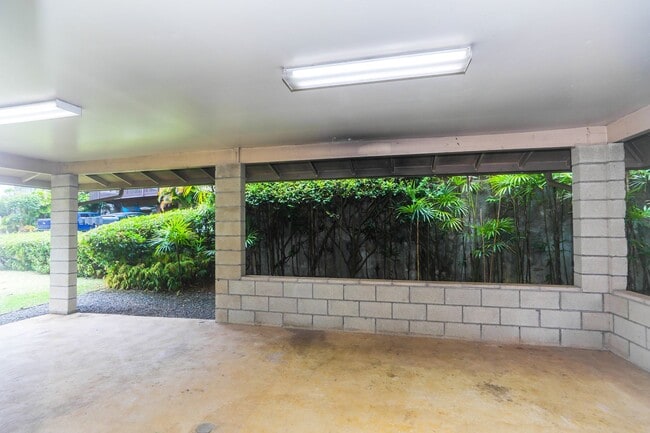 Building Photo - Kaneohe Woods – 3BR/2.5BA home with Mounta...
