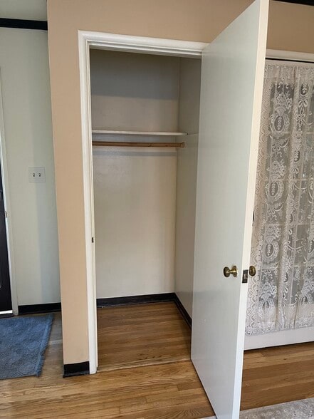 Closet space - 1431 1/2 N Allen Ave