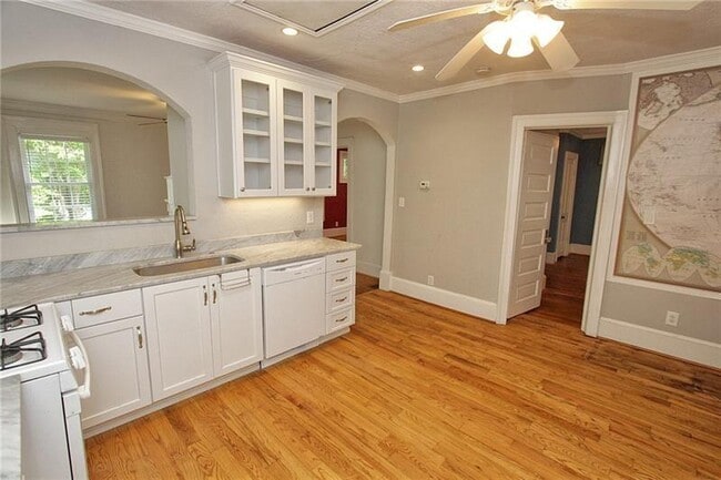 Building Photo - 2874 Burden St NW