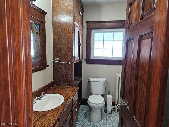 Building Photo - 2230 Nagel Rd