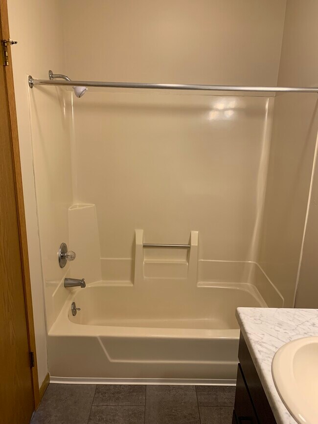 Main Level Bath - 317 River St