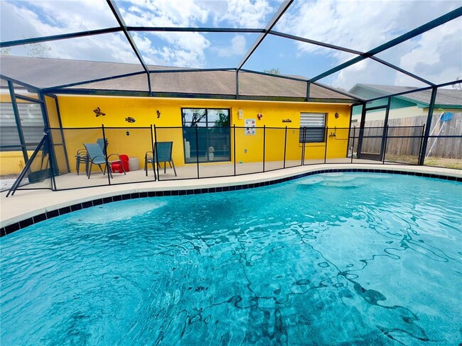 Building Photo - 130 Loma Bonita Dr