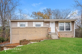 Building Photo - 112 Bluegrass Rd