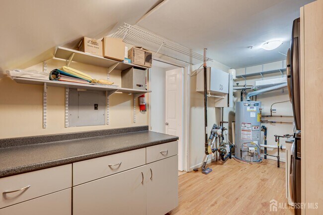 Building Photo - 527 Brickhouse Rd