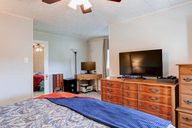 Building Photo - 3 Bed 1 Bath in Lemoyne Pa