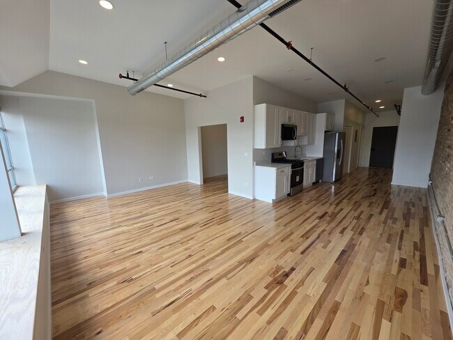 Building Photo - 2202 Lombard Ave