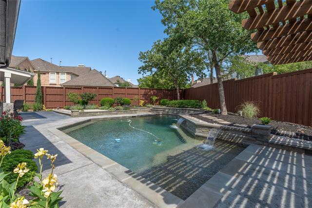 Building Photo - 209 Timber Lake Dr