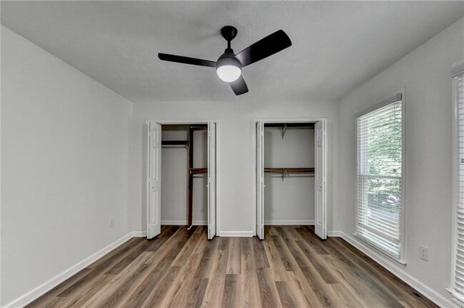 Building Photo - 1530 Plunketts Rd