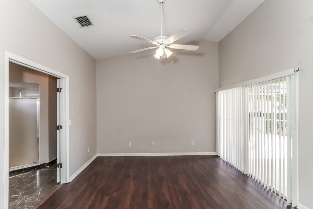 Building Photo - 1710 Wakefield Dr