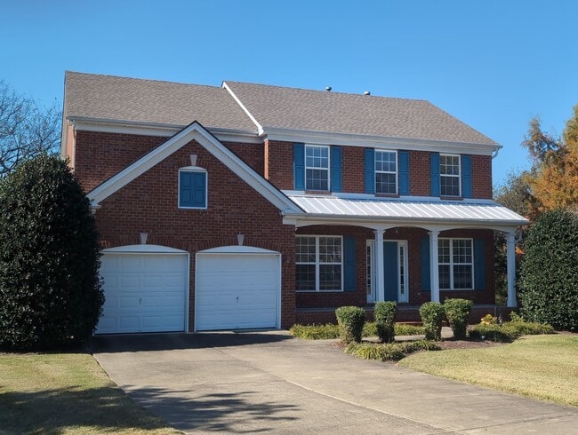 Building Photo - AVAILABLE NOW! 3- or 4-bed/3.5-bath in Bre...