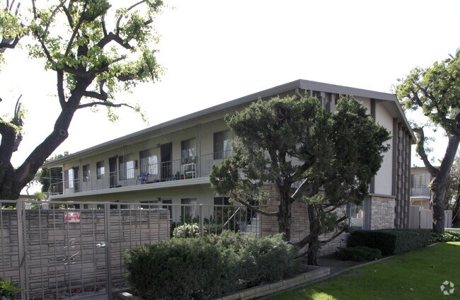 Primary Photo - Valbrook Apartments