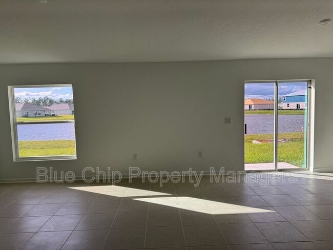 Building Photo - 2295 Green Valley St