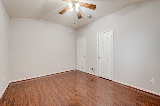 Building Photo - 1210 Gibbons Ct