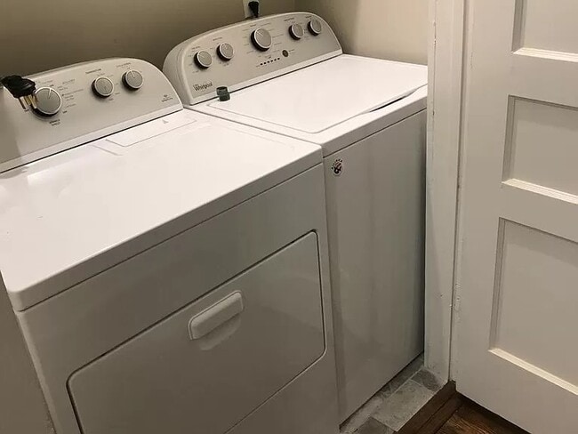 Building Photo - 2628 Union Ave Extended