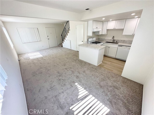 Building Photo - 2713 Calle Del Comercio